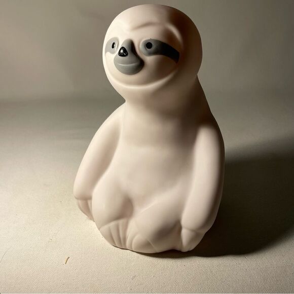 Amazing sloth Bluetooth LED cordless rechargeable multicolored light and speaker - Picture 5 of 16